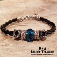 Load image into Gallery viewer, Double Horseshoe Horsehair Bracelet