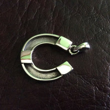 Load image into Gallery viewer, Sterling Silver Horseshoe Inlay Horsehair Necklace