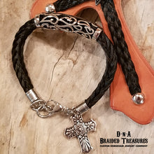 Load image into Gallery viewer, Filigree Horsehair Bracelet