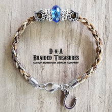 Load image into Gallery viewer, Double Horseshoe Horsehair Bracelet
