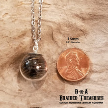 Load image into Gallery viewer, Memorial Globe Horsehair Necklace
