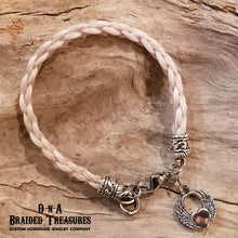 Load image into Gallery viewer, Round Braid Horsehair Bracelet
